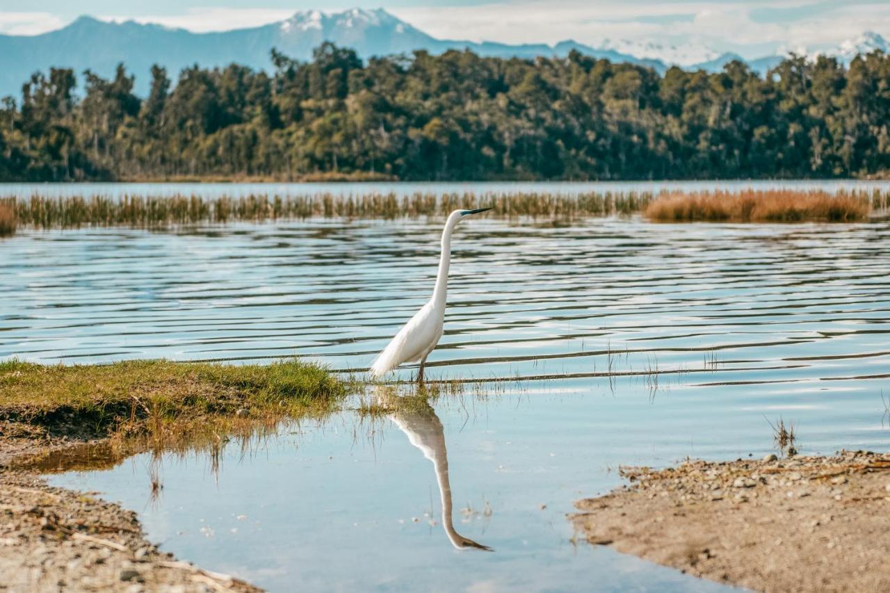 Lake Mahinapua Hotel Ruatapu Buitenkant foto